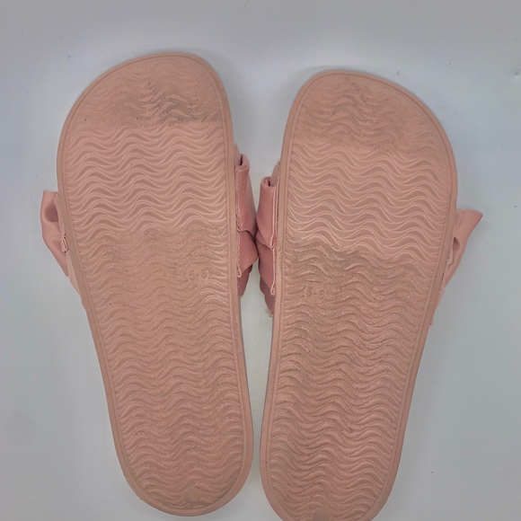 🎀 Classy Slip-On Flip Flops with Satiny Bow (5/6) - Picture 8 of 8